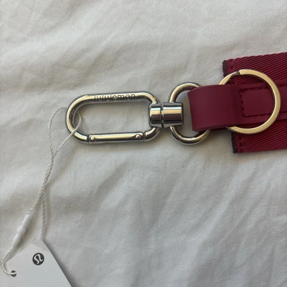 lululemon athletica Red never lost Keychain brand new
